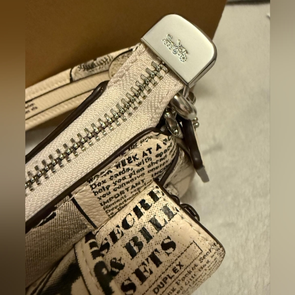 COACH Ashton Beige Shoulder Bag - Picture 7 of 10